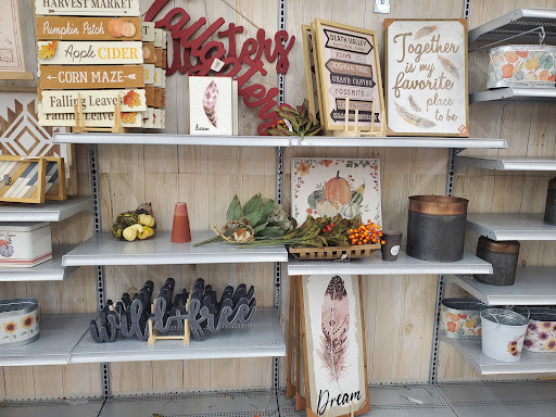 Craft Store «Michaels», reviews and photos, 10075 Crossing Way #620, Denham Springs, LA 70726, USA