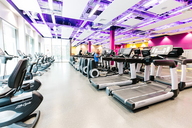 Reviews of South Oxhey Leisure Centre in Watford - Gym