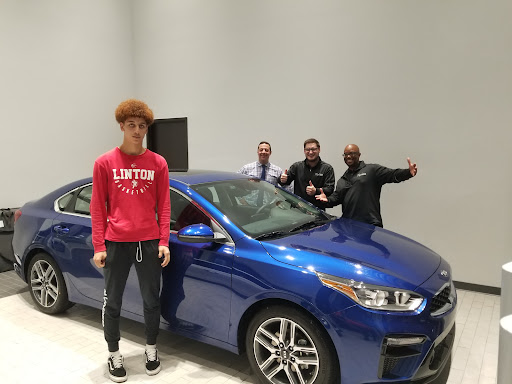 Car Dealer «Napleton KIA of Carmel», reviews and photos