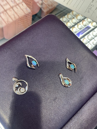 Jewelry Store «Kay Jewelers», reviews and photos, 1305 Annapolis Mall Rd #133A, Annapolis, MD 21401, USA