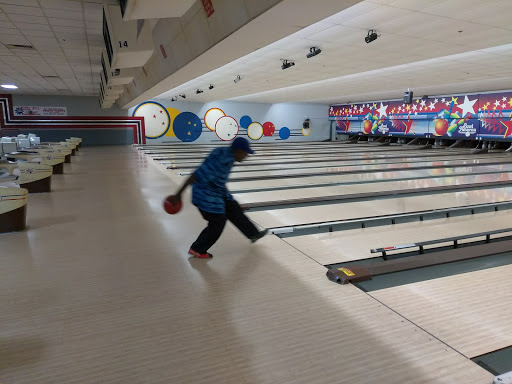 Bowling Alley «Bowl America Woodbridge», reviews and photos, 13409 Occoquan Rd, Woodbridge, VA 22191, USA