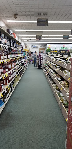 Liquor Store «Plainsboro Wine & Liquor», reviews and photos, 10 Schalks Crossing Rd #7, Plainsboro Township, NJ 08536, USA
