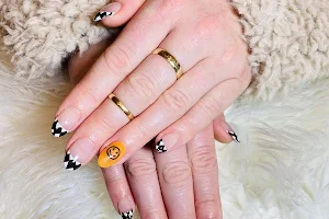 Kingsland Nails image