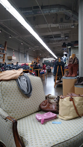 Thrift Store «RARE by Goodwill», reviews and photos, 411 W Broadway, Anaheim, CA 92805, USA