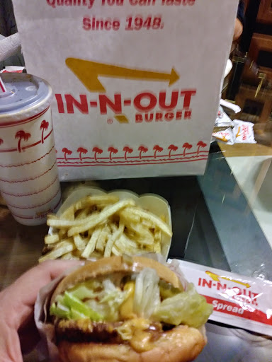 In-N-Out Burger image