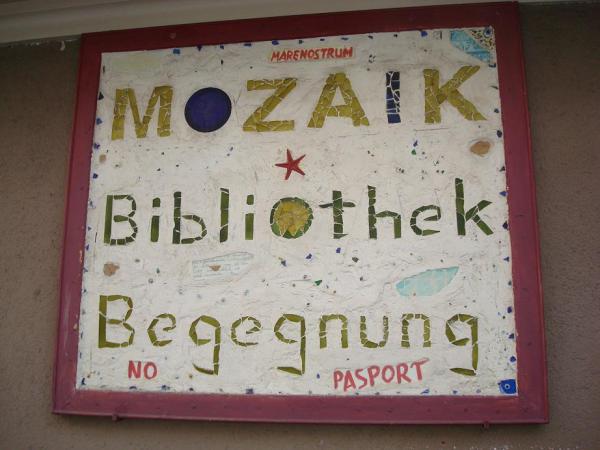 Rezensionen über Mozaik Bibliothek und Treffpunkt in Zürich - Buchhandlung