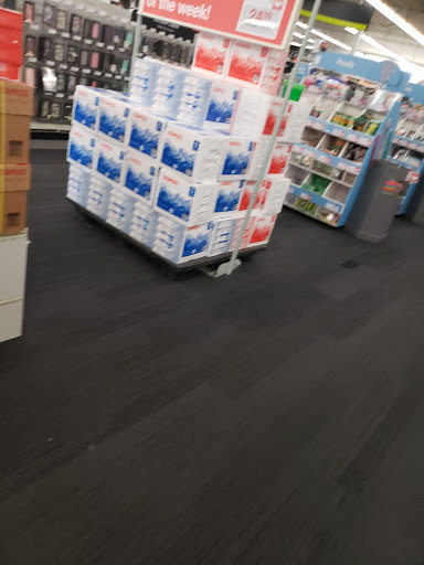 Office Supply Store «Staples», reviews and photos, 113 Mill Plain Rd, Danbury, CT 06811, USA