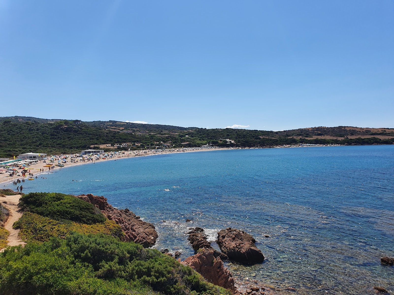 Photo de Plage de La Marinedda avec moyenne baie