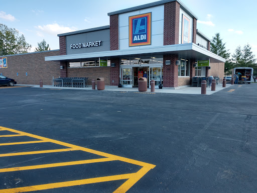 ALDI, 940 N Quincy Ave, Ottumwa, IA 52501, USA, 