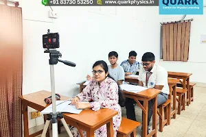 Quark Centre for Physics Learning In Kolkata image