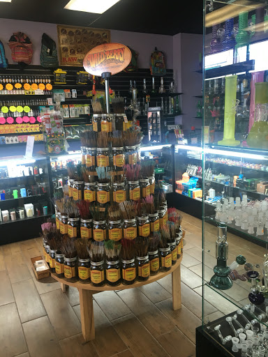 Tobacco Shop «407 Smoke Shop», reviews and photos, 4316 Curry Ford Rd, Orlando, FL 32806, USA