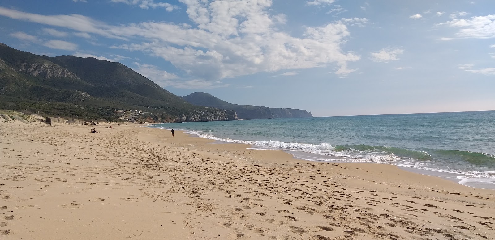 Fotografie cu Plaja Piccoli Pini - locul popular printre cunoscătorii de relaxare