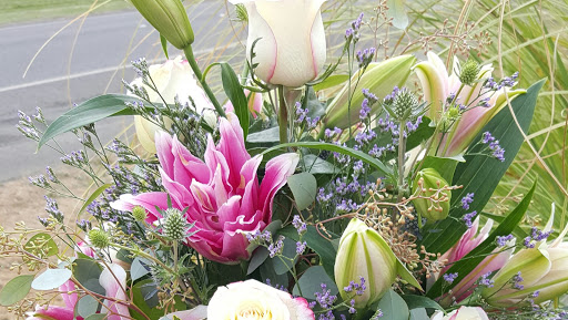 Florist «Tanglewoods Floral Boutique», reviews and photos, 759 Ocean Shores Blvd NW, Ocean Shores, WA 98569, USA