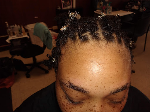 Beauty Salon «Studio 214 Nails & Beauty», reviews and photos, 2695 N Haven Blvd #5, Cuyahoga Falls, OH 44223, USA