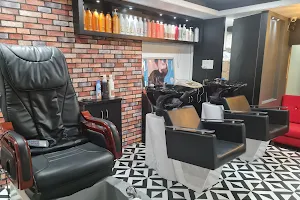 RUDE Professional Salon image