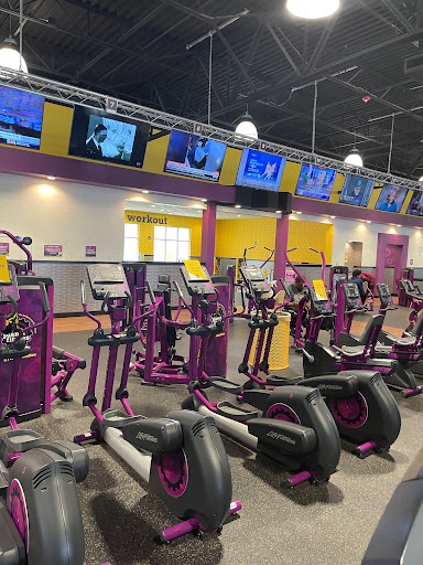 Gym «Planet Fitness», reviews and photos, 2841 Greenbriar Pkwy SW, Atlanta, GA 30331, USA