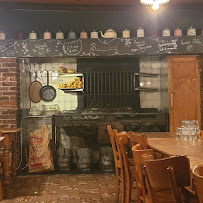 Atmosphère du Restaurant Estaminet de l'Ancienne Maison Commune à Hondeghem - n°11