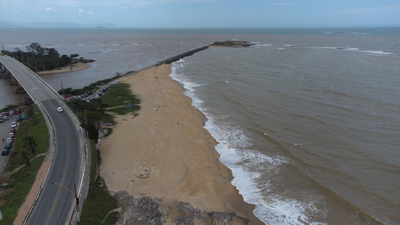 Zdjęcie Plaża Namorados z przestronna plaża