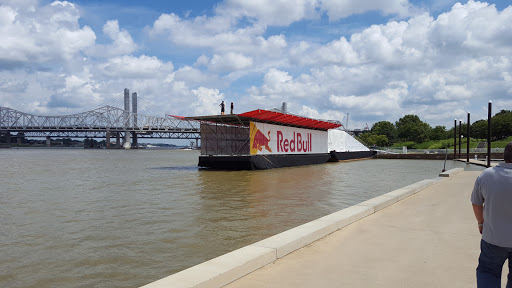 Park «Louisville Waterfront Park (Great Lawn, Harbor Lawn, Festival Plaza)», reviews and photos, 231 Witherspoon St, Louisville, KY 40202, USA