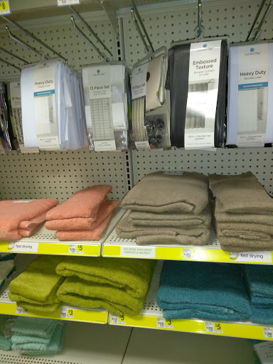 Discount Store «Dollar General», reviews and photos, 12720 W Nine Mile Rd, Oak Park, MI 48237, USA