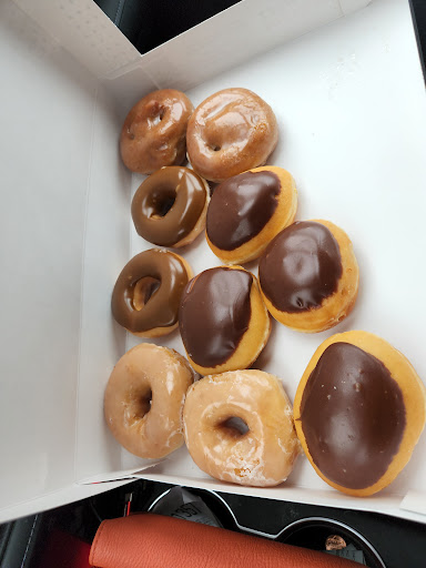 Bakery «Krispy Kreme Doughnuts», reviews and photos, 1880 NW 86th St, Clive, IA 50325, USA