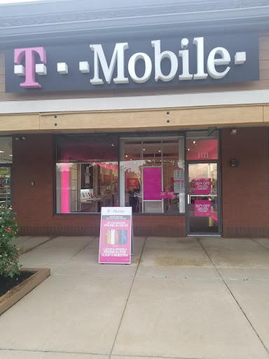 Cell Phone Store «T-Mobile», reviews and photos, 1171 Berkshire Blvd, Wyomissing, PA 19610, USA