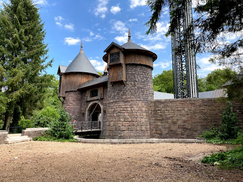 Le Donjon de l'Extrême à Dolancourt