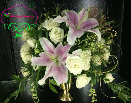Florist «Alluring Flowers», reviews and photos, 12 Wheeler Ave, Betterton, MD 21610, USA