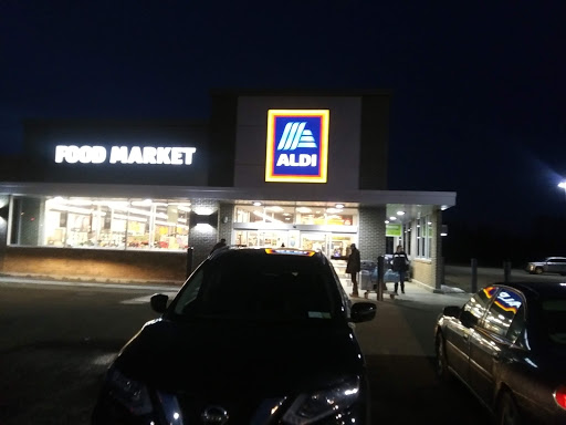Supermarket «ALDI», reviews and photos, 930 Fairmount Ave, Jamestown, NY 14701, USA