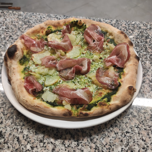 Pizzeria Carissimi in Almenno San Bartolomeo, Provincia di Bergamo