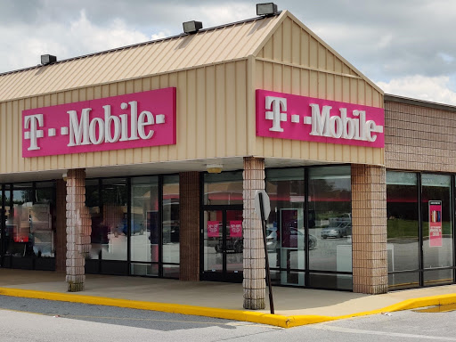 Cell Phone Store «T-Mobile», reviews and photos, 184 Penn Mart Ct #19, New Castle, DE 19720, USA