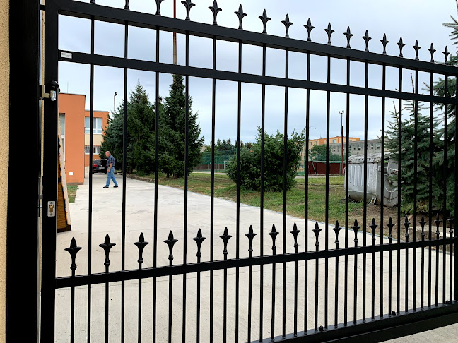 Komárňanská cesta 18, Dolná kapsa, 940 02 Nové Zámky