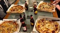 Plats et boissons du Pizzeria Pizza-Braises. Pizza au feu de bois à Theix-Noyalo - n°3