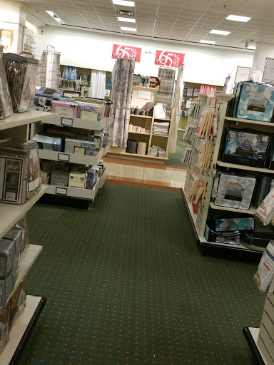 Department Store «Century 21 Department Store», reviews and photos, 1085 Old Country Rd, Westbury, NY 11590, USA