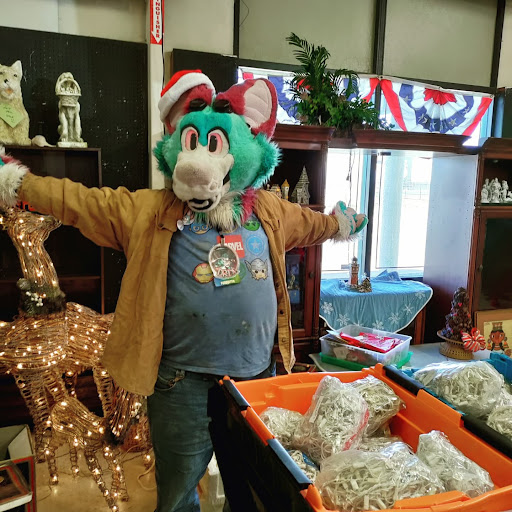 Thrift Store «Humane Society of Marion County: Thrift Store», reviews and photos, 110 NW 10th St, Ocala, FL 34475, USA