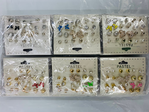 Beauty Supply Store «US Hair & Beauty Supplies», reviews and photos, 3365 Cleveland Ave, Columbus, OH 43224, USA