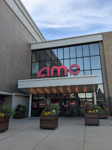 Shopping Mall «Northbrook Court», reviews and photos, 2171 Lake Cook Rd, Northbrook, IL 60062, USA