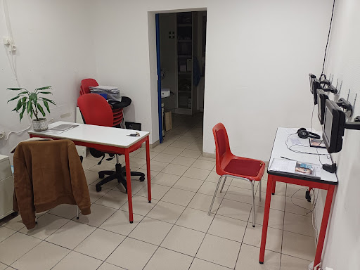 Auto-École Ecf La Rochelle à La Rochelle, Charente-Maritime