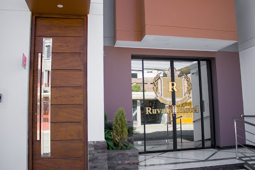 RUVAL'S HOTEL