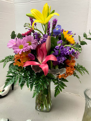 Florist «Agape Florist», reviews and photos, 261 Ridge McIntire Rd, Charlottesville, VA 22903, USA