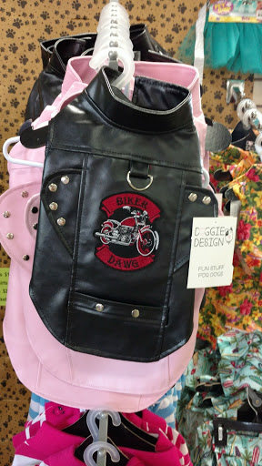 Pet Supply Store «Mounds Pet Food Warehouse», reviews and photos, 5350 King James Way, Fitchburg, WI 53719, USA