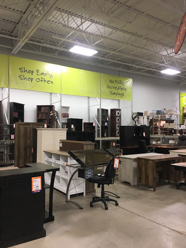 Furniture Store «Weekends Only Furniture & Mattress», reviews and photos, 8315 Center Run Dr, Indianapolis, IN 46250, USA