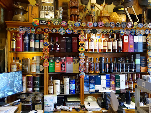 Liquor Store «Old Oaks Liquor», reviews and photos, 3006 Thousand Oaks Blvd, Thousand Oaks, CA 91362, USA