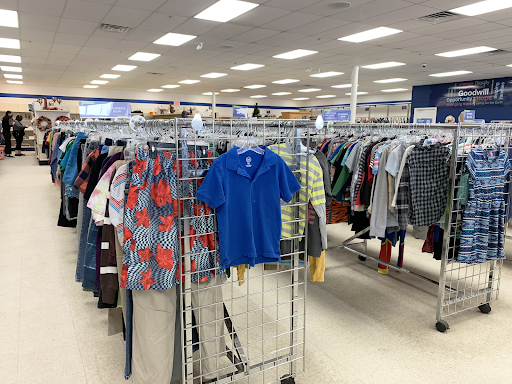 Thrift Store «Goodwill Store Mcminnville», reviews and photos