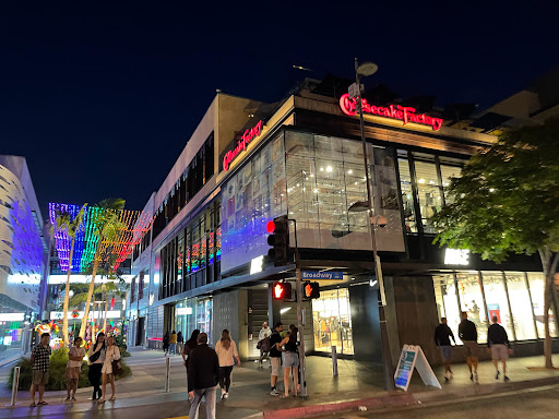 Shopping Mall «Santa Monica Place», reviews and photos, 395 Santa Monica Place, Santa Monica, CA 90401, USA