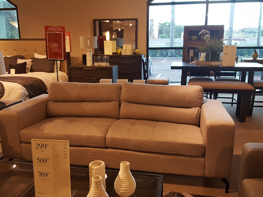 Furniture Store «City Furniture Hialeah», reviews and photos, 5250 W 20th Ave, Hialeah, FL 33016, USA