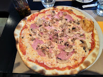 Pizza du Pizzeria restaurant Don K'millo à Locoal-Mendon - n°4
