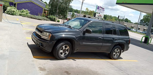 Used Car Dealer «Sports & Imports Auto Sales», reviews and photos, 8825 Maple St, Omaha, NE 68134, USA