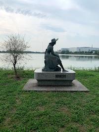 東園芝生広場