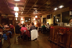 Dillons Bar & Restaurant